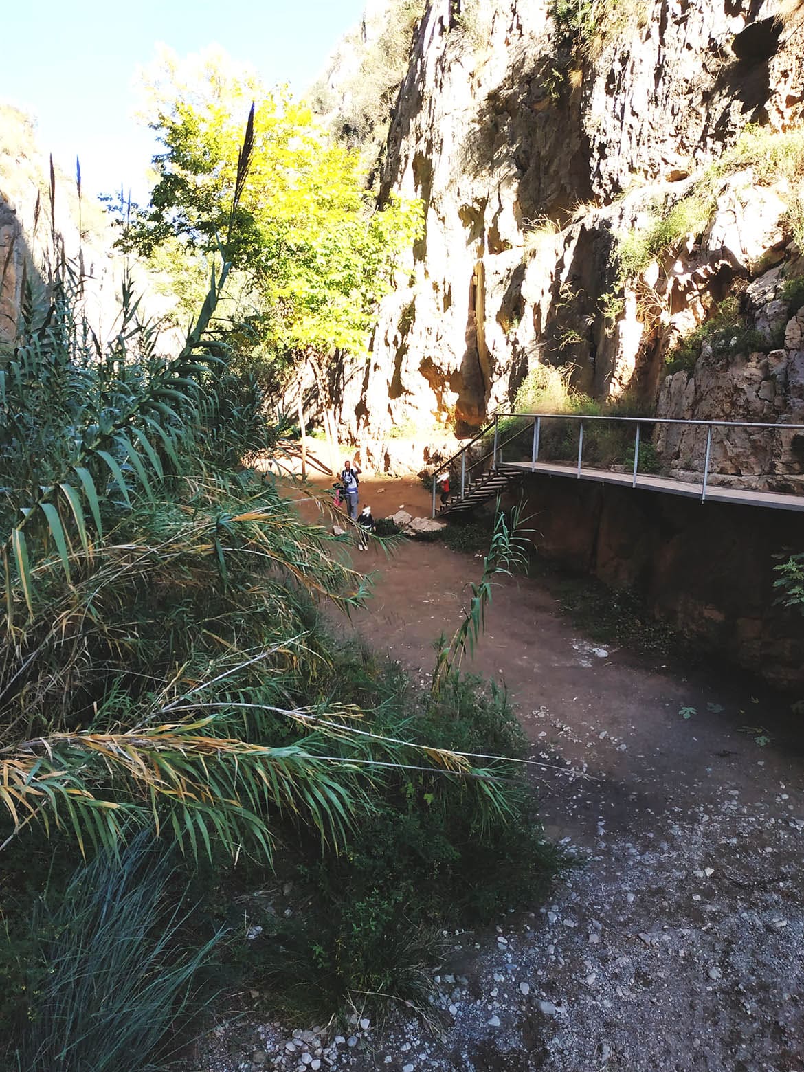 ruta en valencia chulilla puentes colgantes