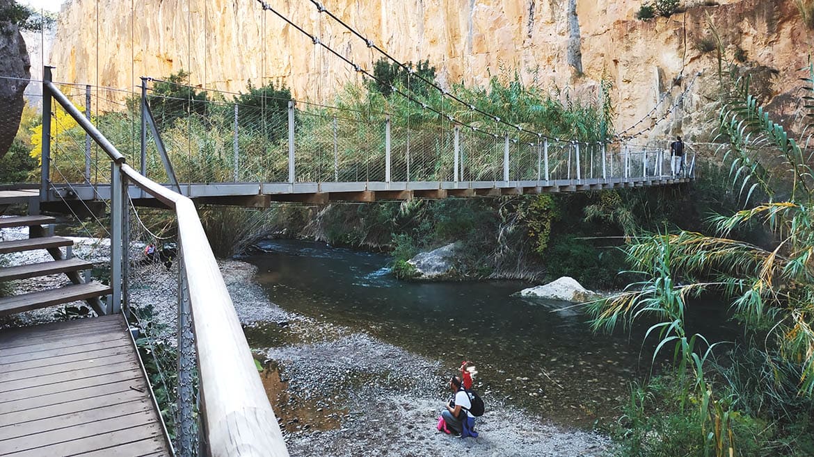 ruta en valencia chulilla puentes colgantes