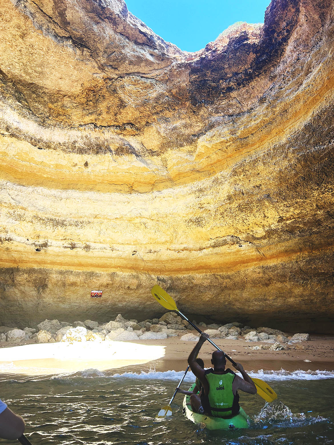 Montar en kayak en Benagil Portugal