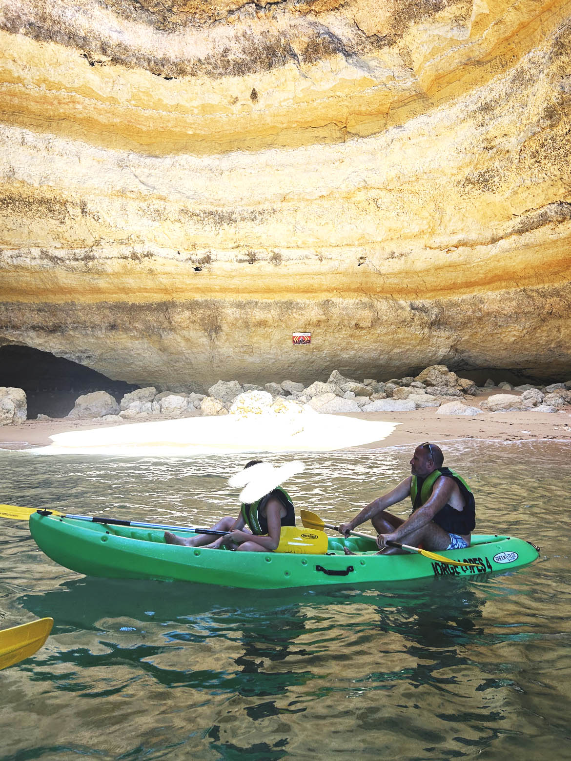 Montar en kayak en Benagil Portugal